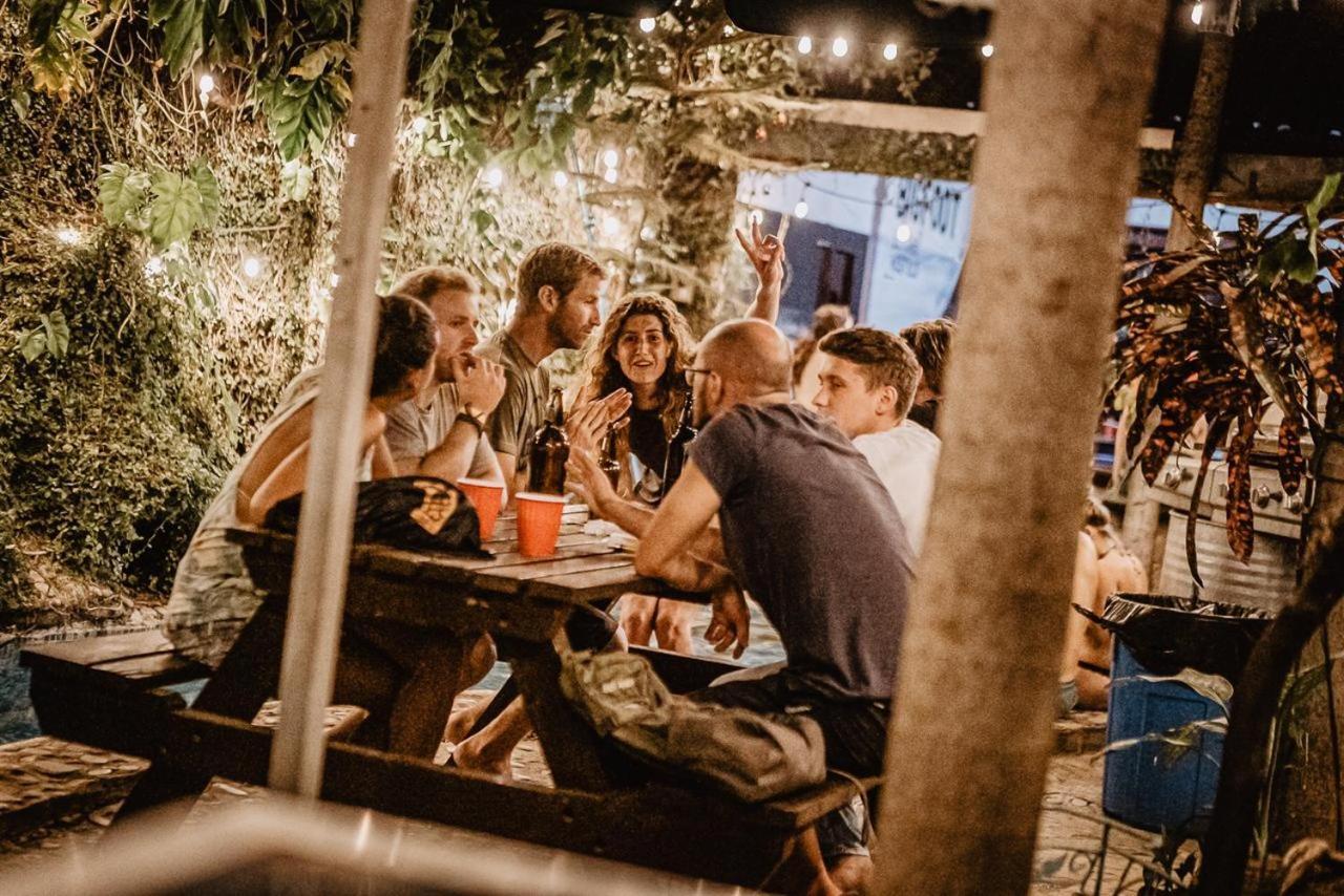 Bigfoot Hostel Леон Екстер'єр фото